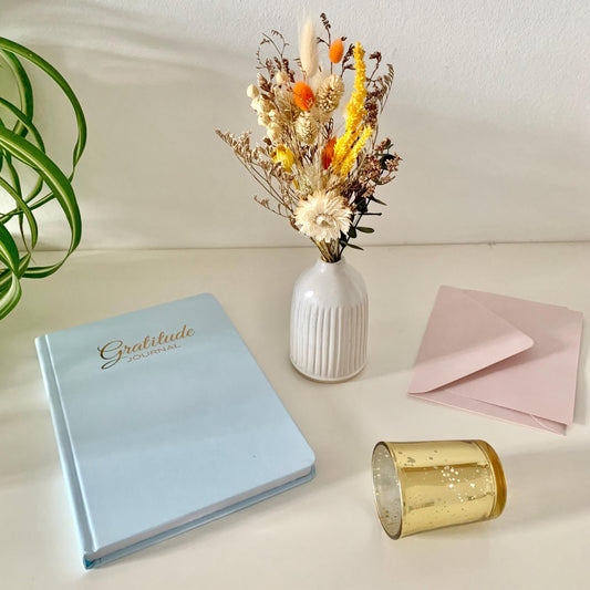 Gratitude Gift Box – Self Care Package with Gratitude Journal, Ceramic Vase, Dried Flowers and Tealight Holder – Mindfulness Gift for Her