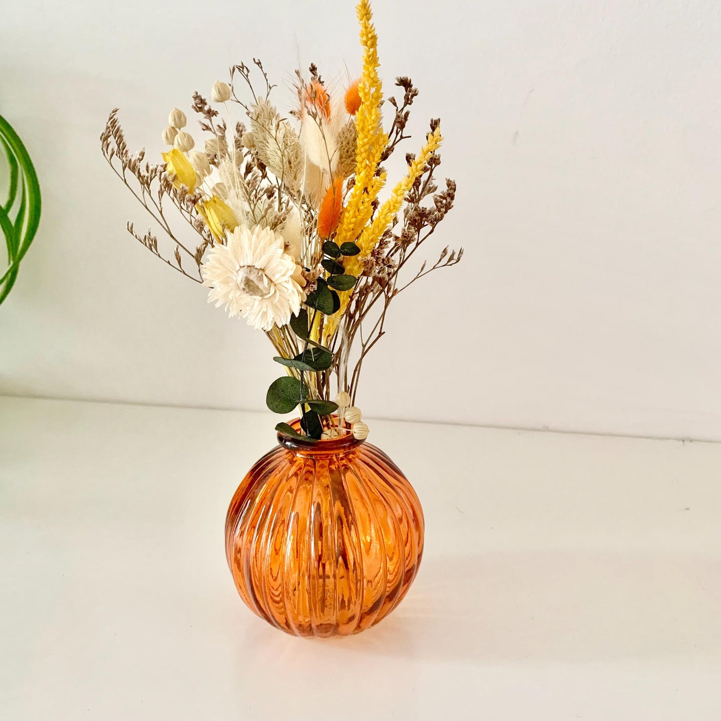 Green Floral Notebook Gift Box with Glass Vase, Golden Candle Holder & Dried Flower Bouquet – Cozy Birthday or Work Friend Gift Set